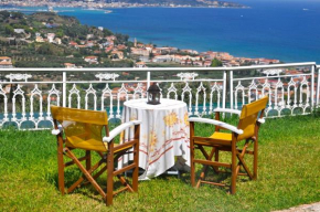 Гостиница Baso Hilltop Apartments  Ампелокипой